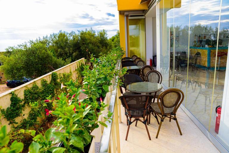 Hotel Orange Dhermi Exterior photo
